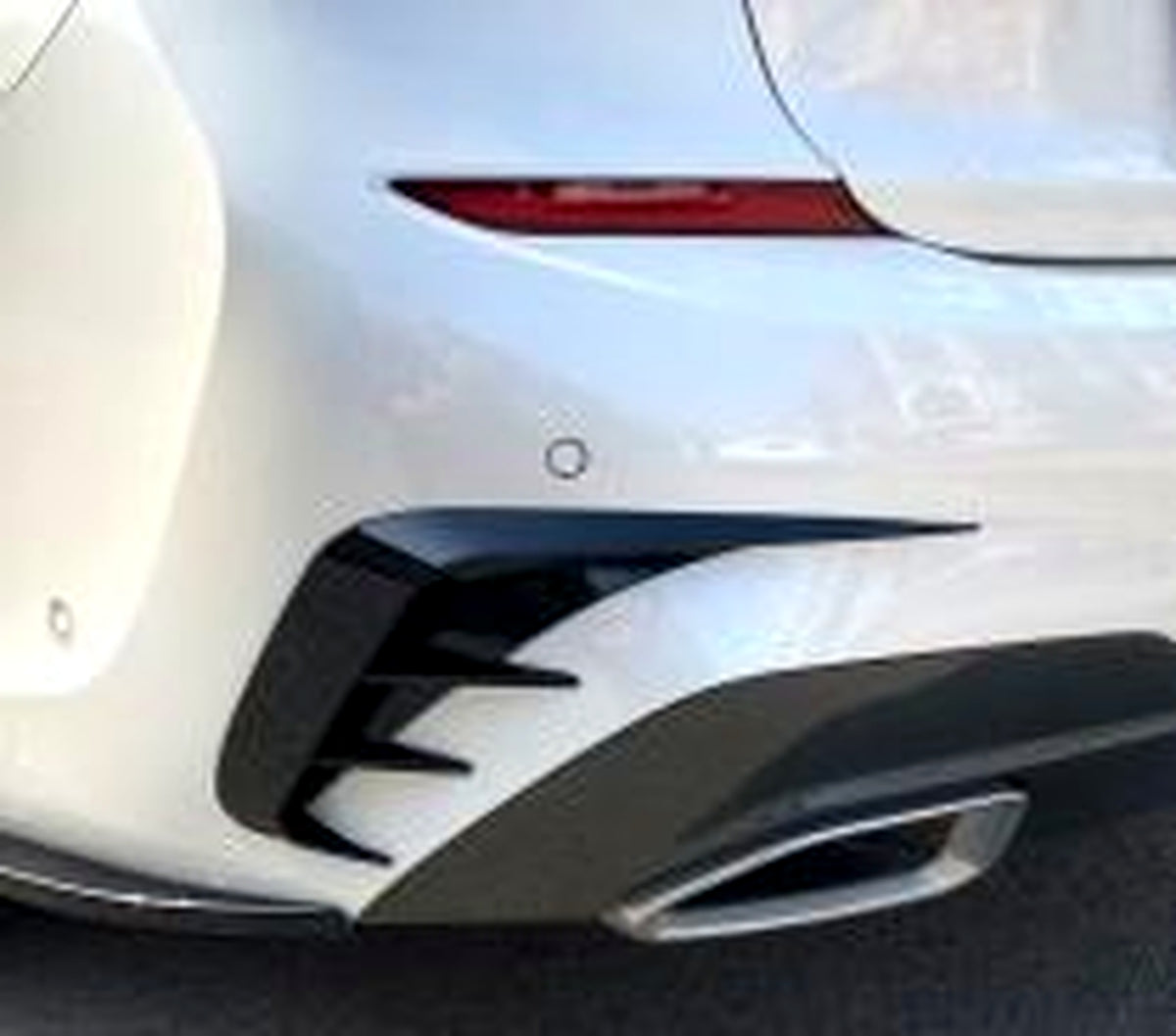 G20 M Sport Bumper Flag installed